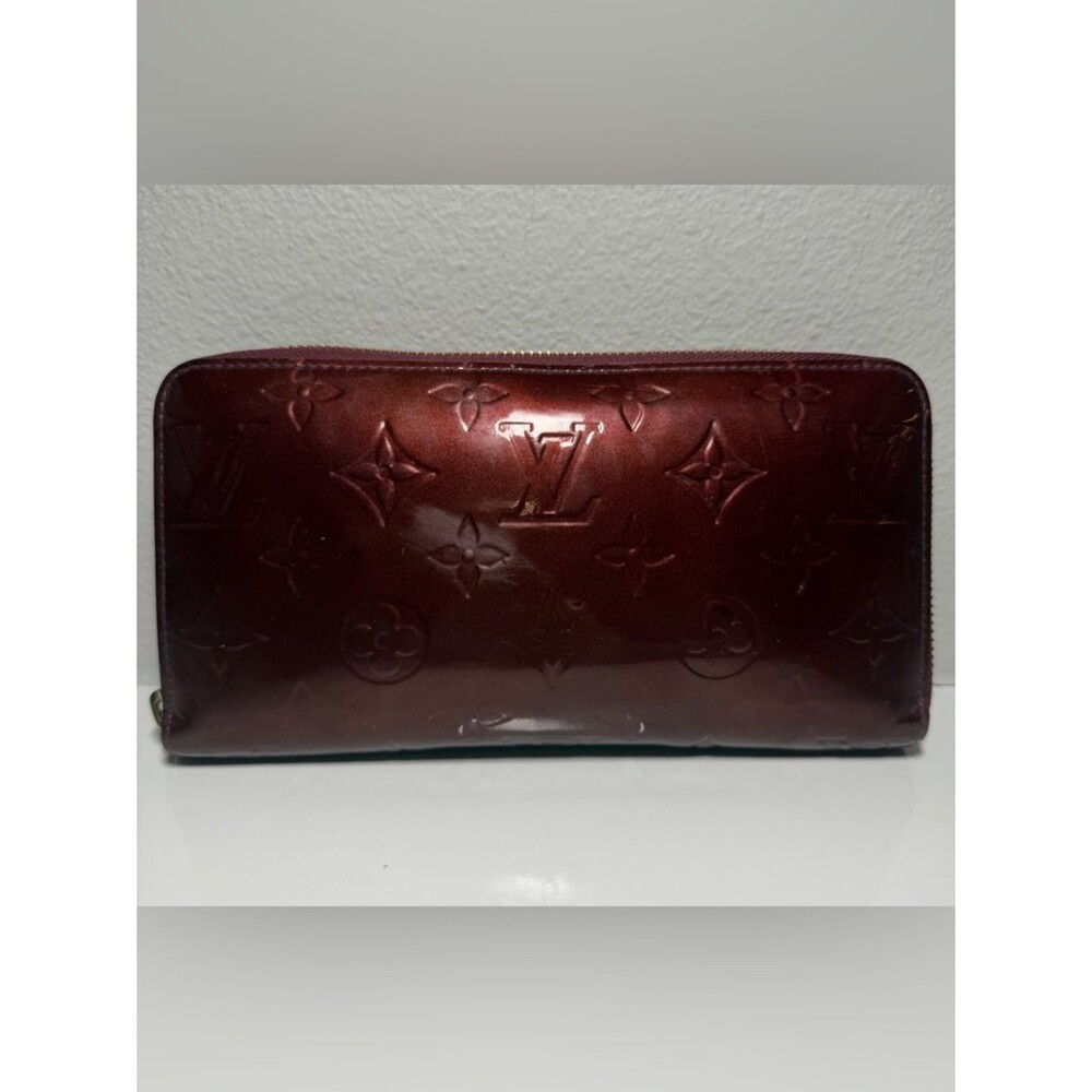 Louis Vuitton Burgundy Vernis Monogram Zip Long Wallet - Picture 2 of 14
